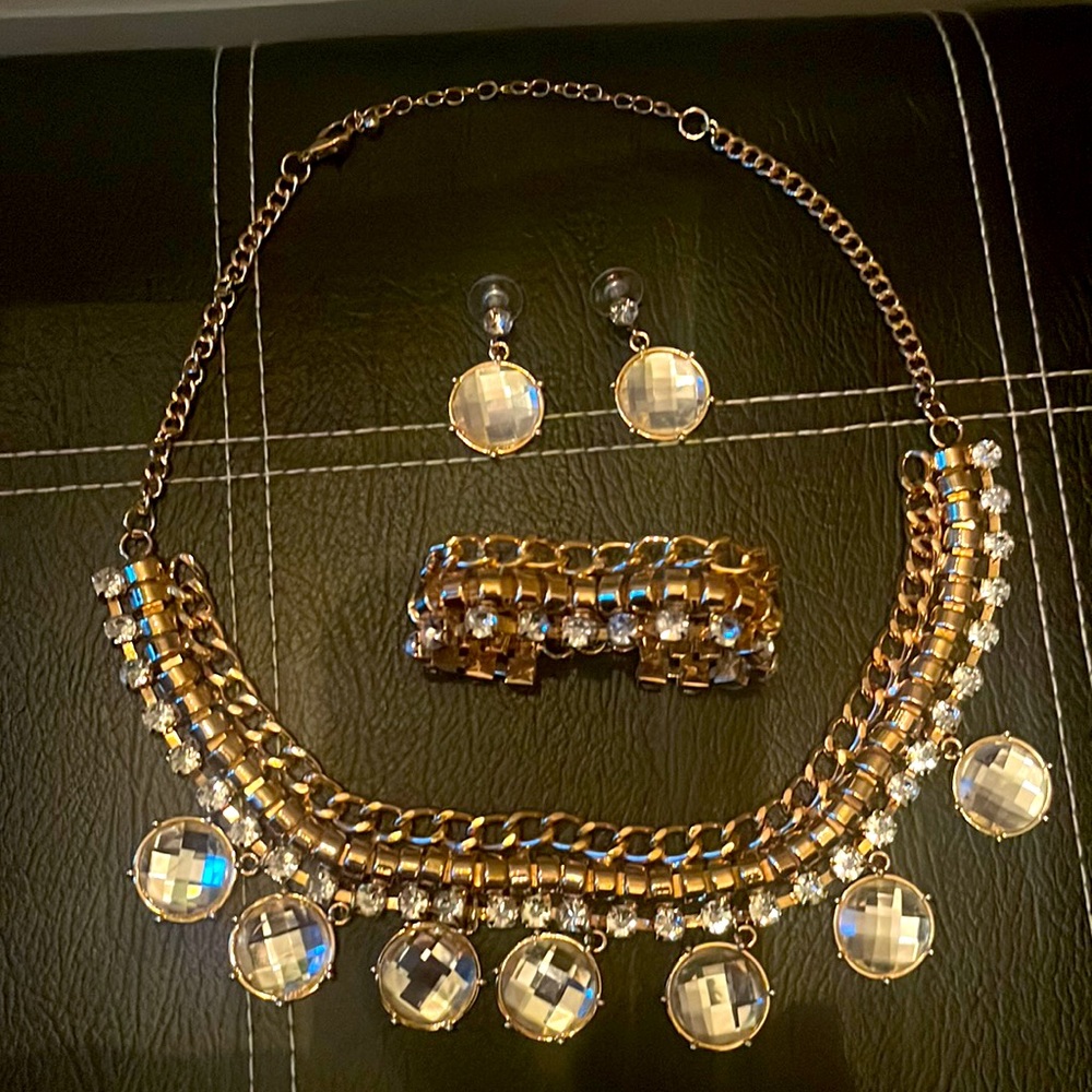 Gold tone 3Pc Set